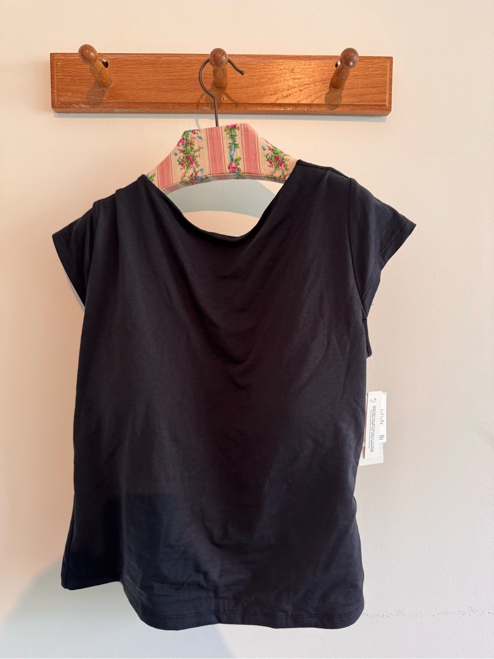 NWT Abercrombie Bra-Free Cowl Back Hardware Top Black L